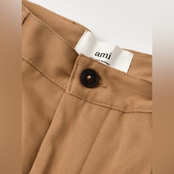 Ami oversized carrot fit trousers in beige - Picture 3 of 10